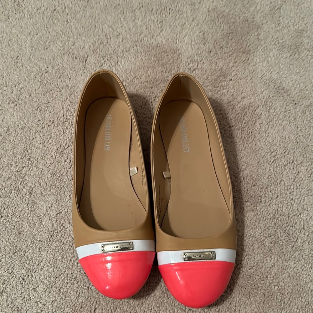 Olivia Miller flats